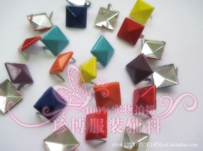 彩色爪釘批發(fā) 廠家直銷，品質(zhì)保證，點(diǎn)亮?xí)r尚設(shè)計(jì)